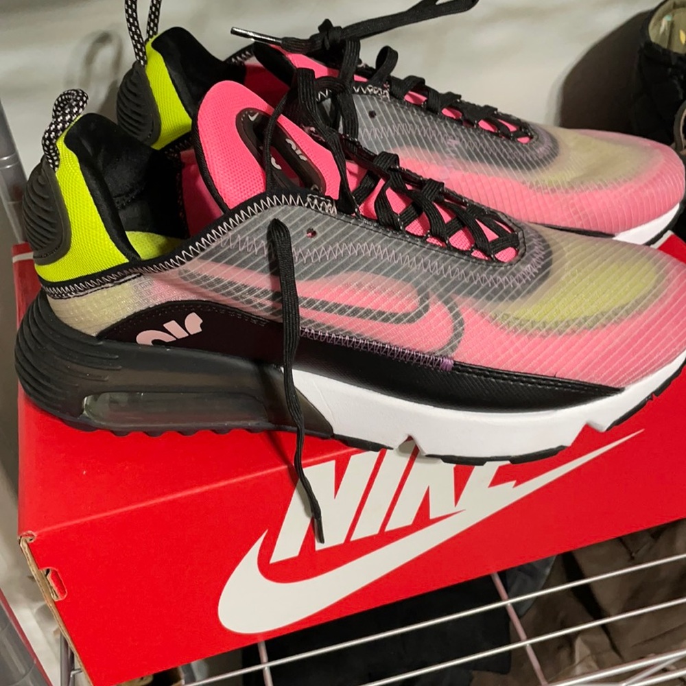 Nike AirMac 2090 size 8.5